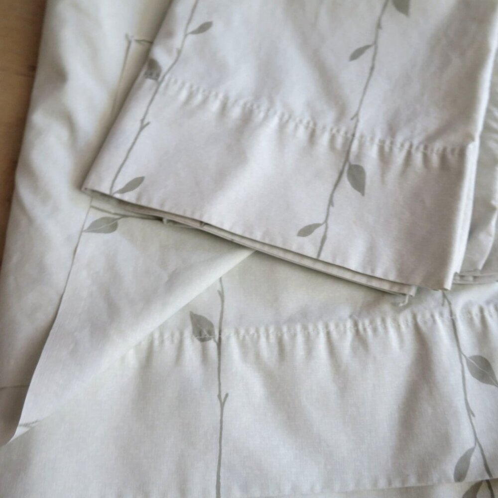Vintage JC Penney King Sheet Set 1 Flat 2 Pillowcases Light Green Leaf USA Made